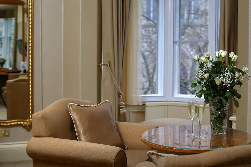 The Dean Court Hotel York 4*,